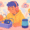 Ilustrasi seorang anak muda dengan hoodie kuning dan headphone sedang mengerjakan proyek IoT sederhana menggunakan mikrokontroler dan sensor, dikelilingi ikon-ikon cloud, smartphone, dan bohlam dalam nuansa warna pastel yang lembut dan modern.